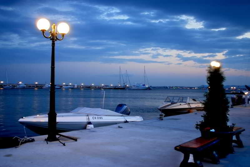 Dolphin Hotel Sveti Vlas Ngoại thất bức ảnh